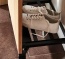 Variante 01 des Garderobenpaneels hat einen Schuhrost aus Metall Garderobe Vestido - Variante 01 des Garderobenpaneels mit Schuhrost aus Metall