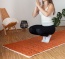 Lyovita mit Füllung aus 100 Prozent Lyocell und rutschfestem Druck auf der Unterseite Mit Füllung aus Lyocell und rutschfestem Druck auf der Unterseite