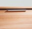 Mit Absetzungen in Anthrazit und elegantem Aluminium-Winkelgriff Mit Absetzungen in Anthrazit und elegantem Aluminium-Winkelgriff