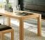 Zeitloser und eleganter Massivholztisch Zeitloser und eleganter Massivholztisch