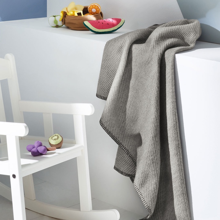 Kuschelige Lieblingsdecke für Ihren Sonnenschein - hier in grau Kuschelige Lieblingsdecke für Ihren Sonnenschein - hier in grau