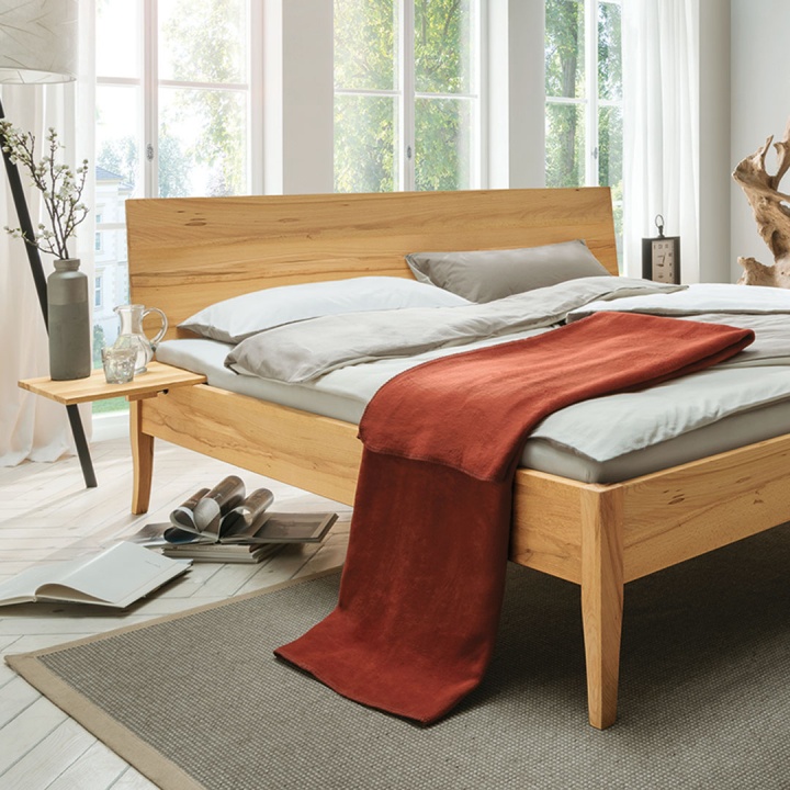 Metallfreies Bett mit unterschiedlichen Kopfteil-Varianten Metallfreies Bett mit unterschiedlichen Kopfteil-Varianten
