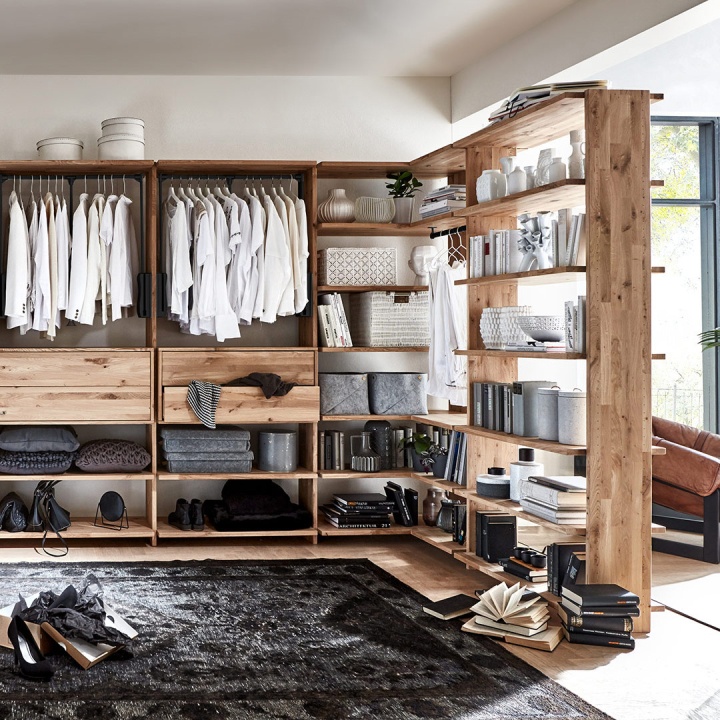 Kleiderschrank-System für noch mehr Ordnung in Ihrem Ankleidezimmer Kleiderschrank-System für noch mehr Ordnung in Ihrem Ankleidezimmer