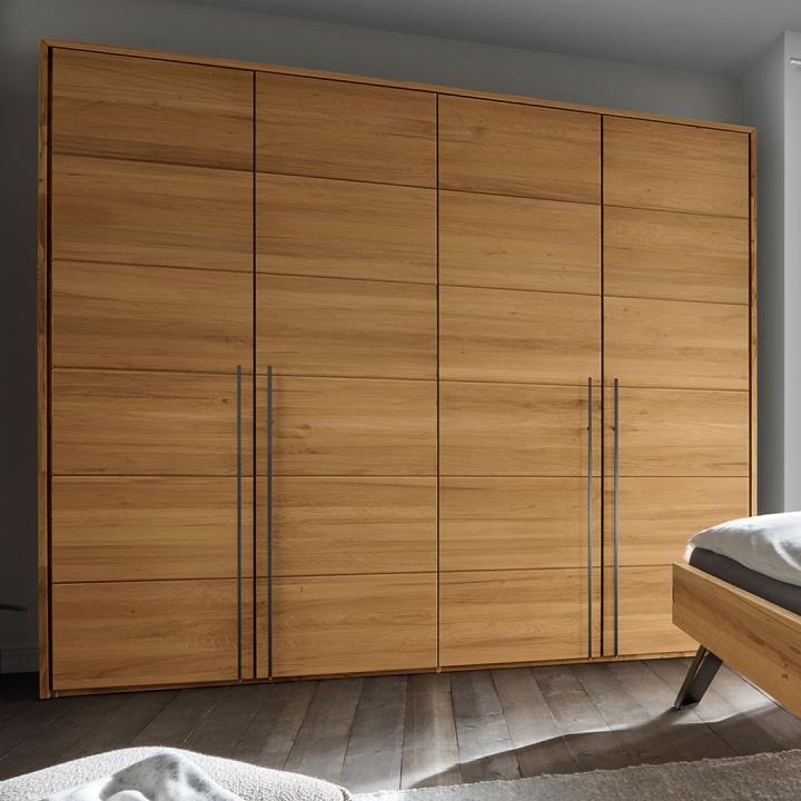 Massivholz Kleiderschrank Moderna, 4-Türer aus Kernbuche mit Passepartout Massivholz Kleiderschrank Moderna, 4-Türer aus Kernbuche mit Passepartout