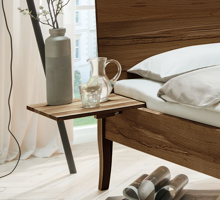 Nachttische aus Nussbaum