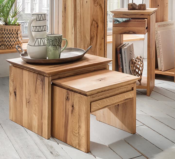 Einzigartiges Design aus markanter Wildeiche Einzigartiges Design aus markanter Wildeiche