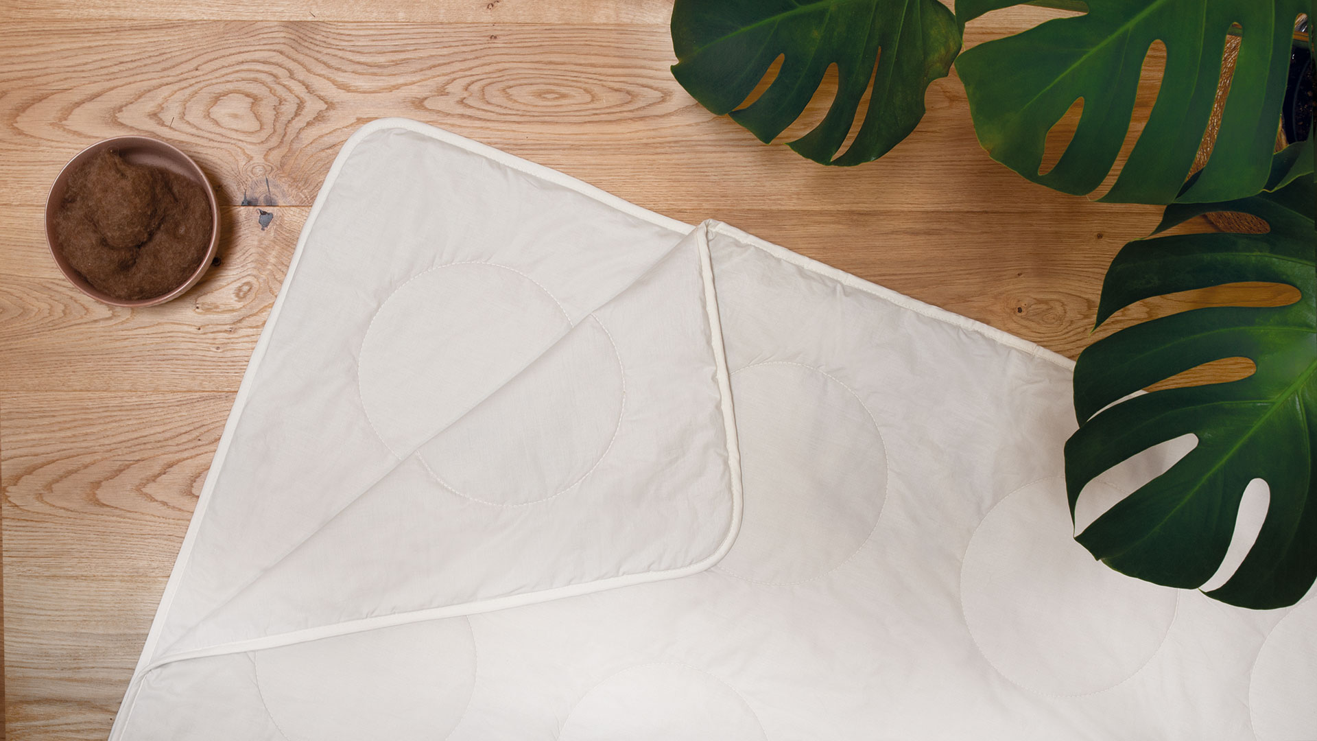 Kamelflaumhaar-Ultraleicht-Bettdecke "Cammello" - Die ideale Sommerdecke