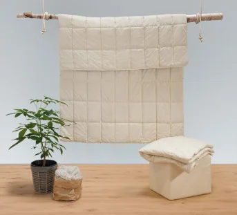 Flexible 4-Jahreszeiten-Bettdecke mit ökologisch wertvollem Bio-Hanf