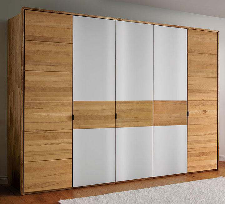 Endloskleiderschrank Bellavista, massive Kernbuche und Weißglas, 5-Türer Endloskleiderschrank Bellavista, massive Kernbuche und Weißglas, 5-Türer