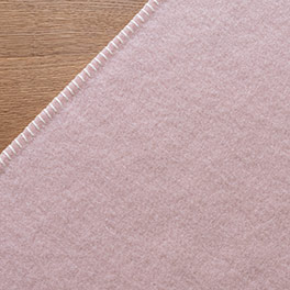 Schafschurwoll-Naturhaardecke Pinto in Farbstellung rosa